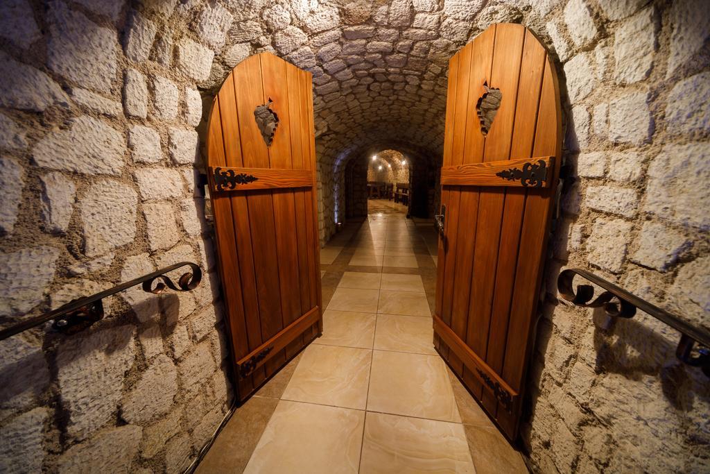 Vinicky Tokaj Zlata Putna - Restaurant & Pension מראה חיצוני תמונה